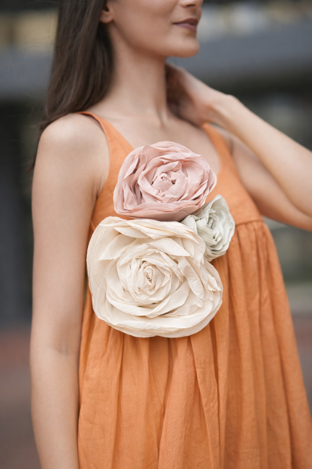 Sunset Orange with 3 roses