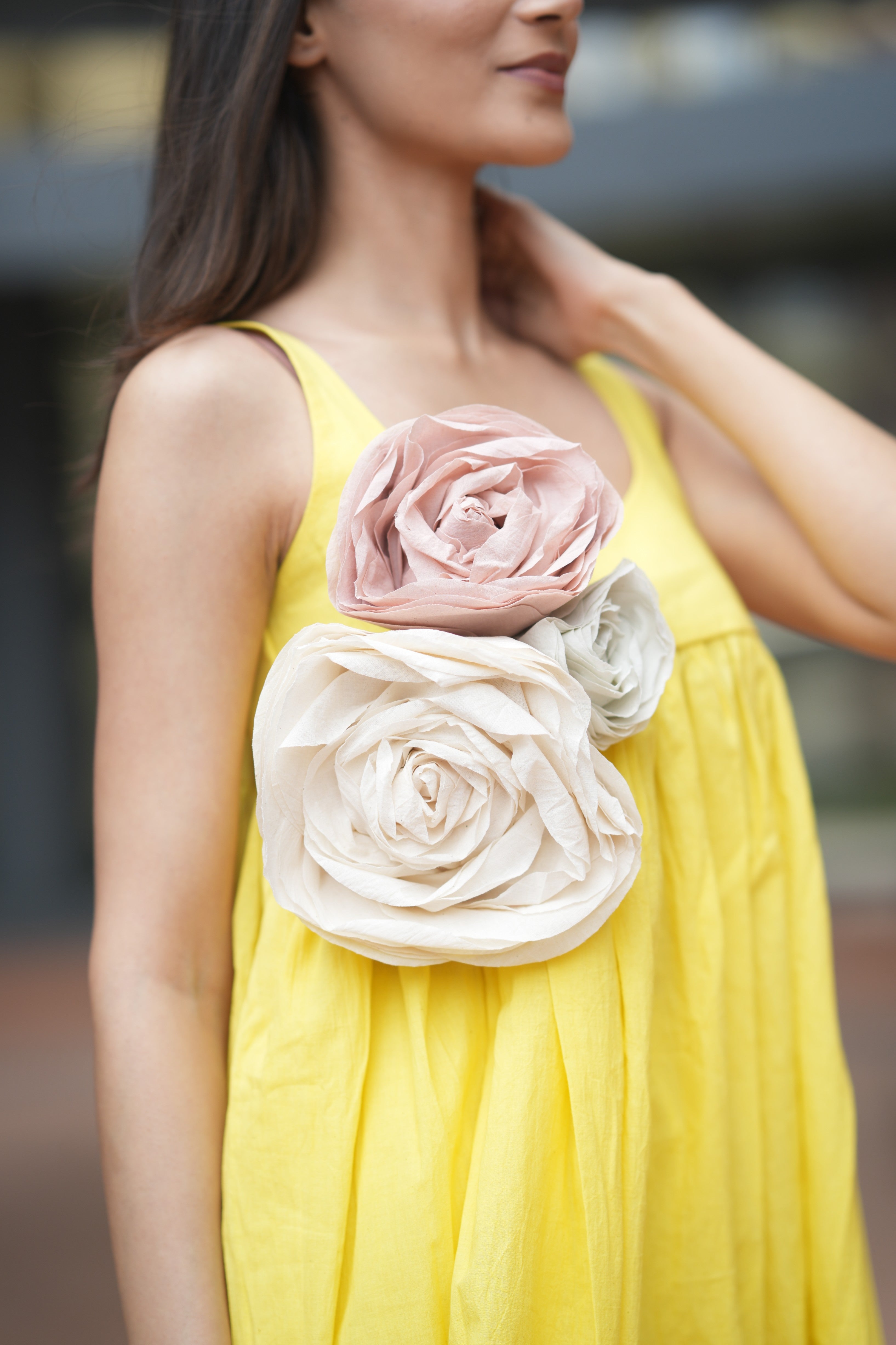 Bright yellow with 3 roses