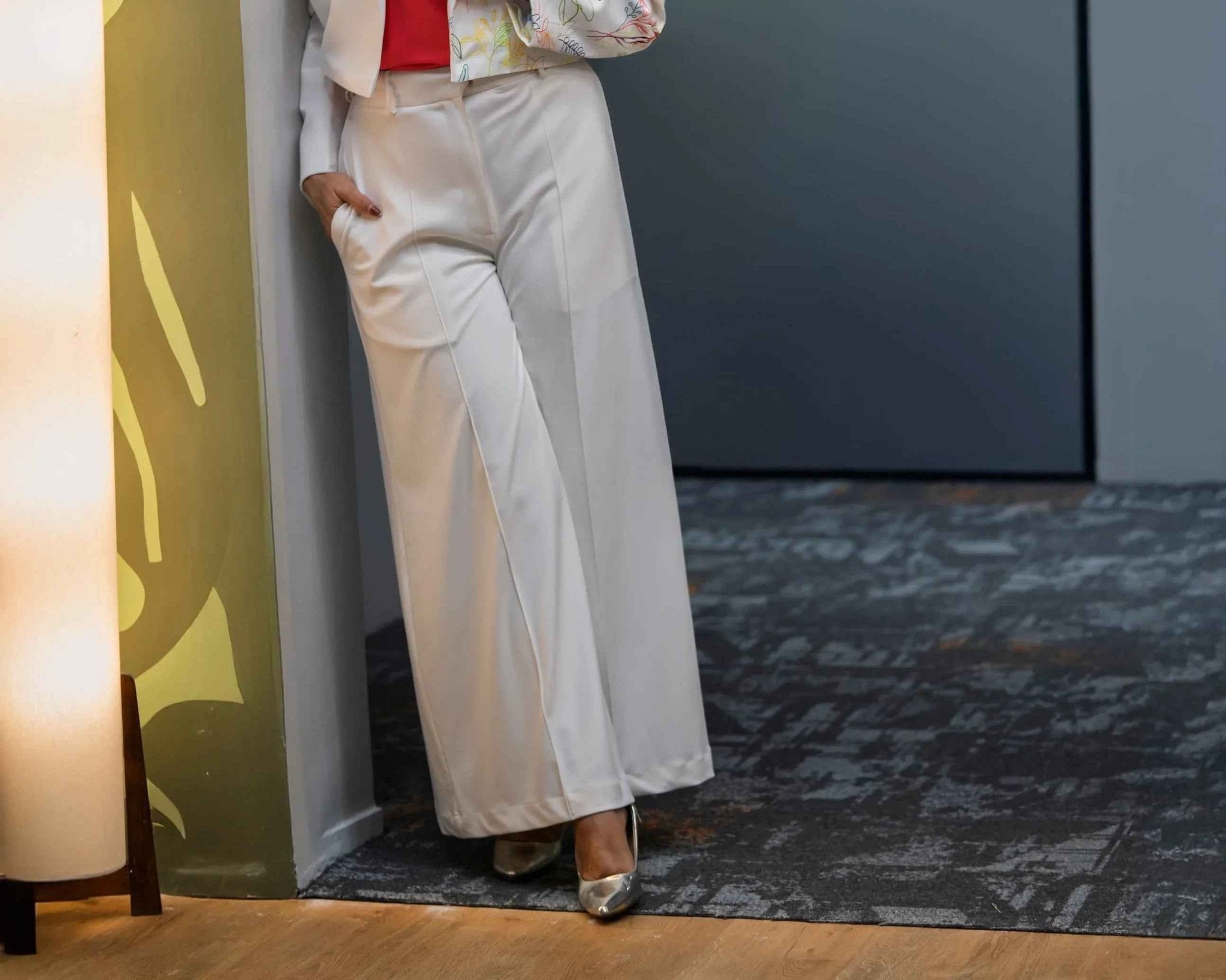Effortless Ivory Pants – From Office to Off - Duty